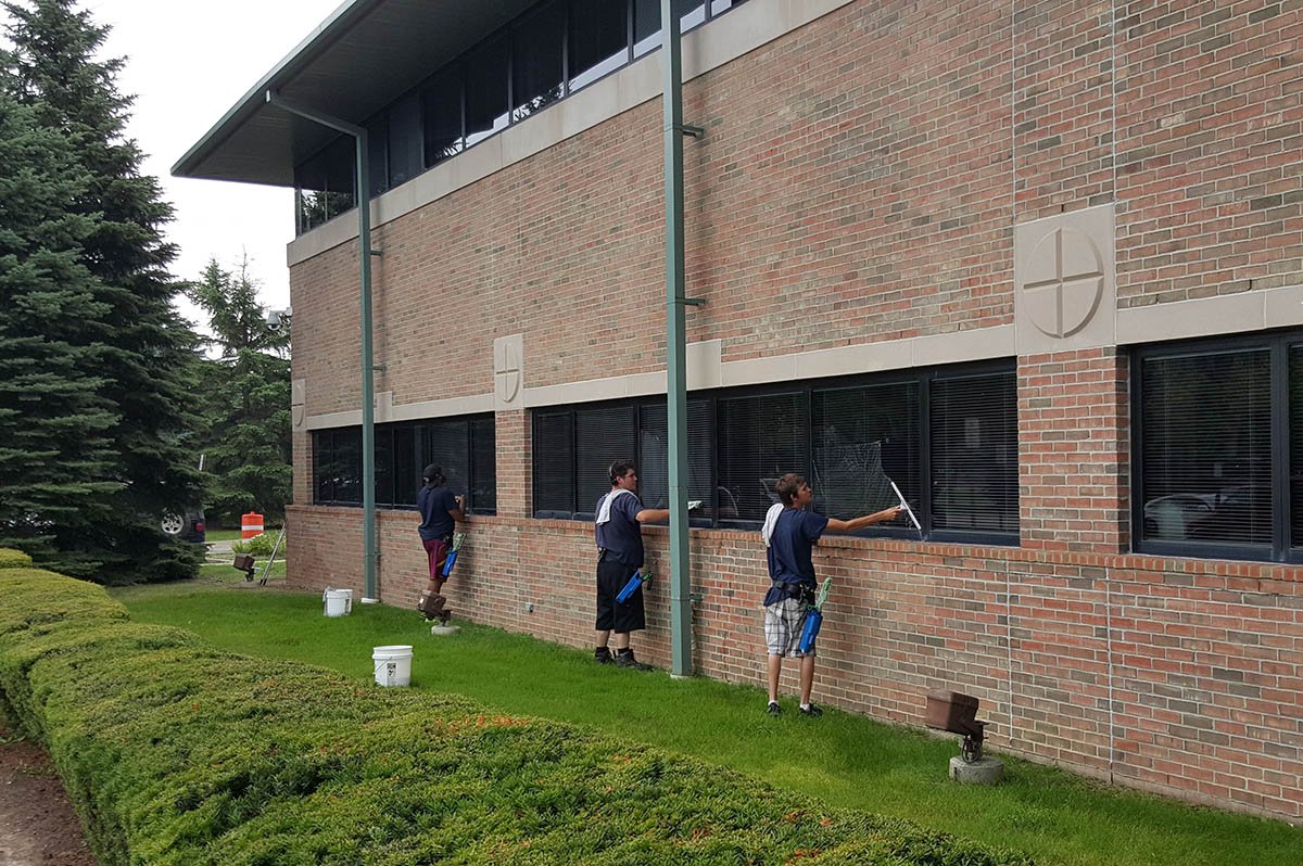 Why do you need to clean your business’ windows? J&M Window CleaningJ